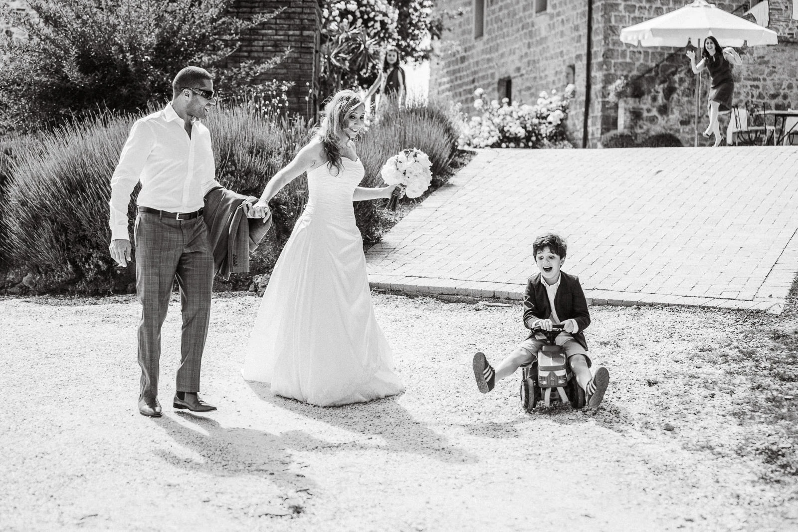 Andrea Cittadini Wedding Photographer Umbria and Tuscany - 34 Andrea Cittadini Photography - Elopement photographer San Galgano Abbey
