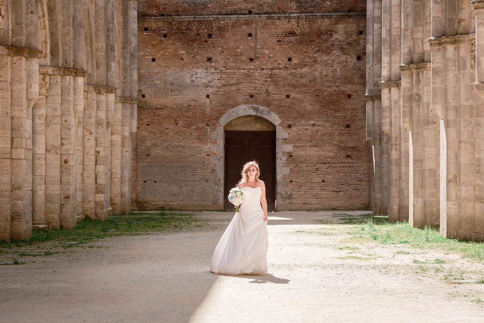 Andrea Cittadini Wedding Photographer Umbria and Tuscany - 72 Andrea Cittadini Photography - Elopement photographer San Galgano Abbey