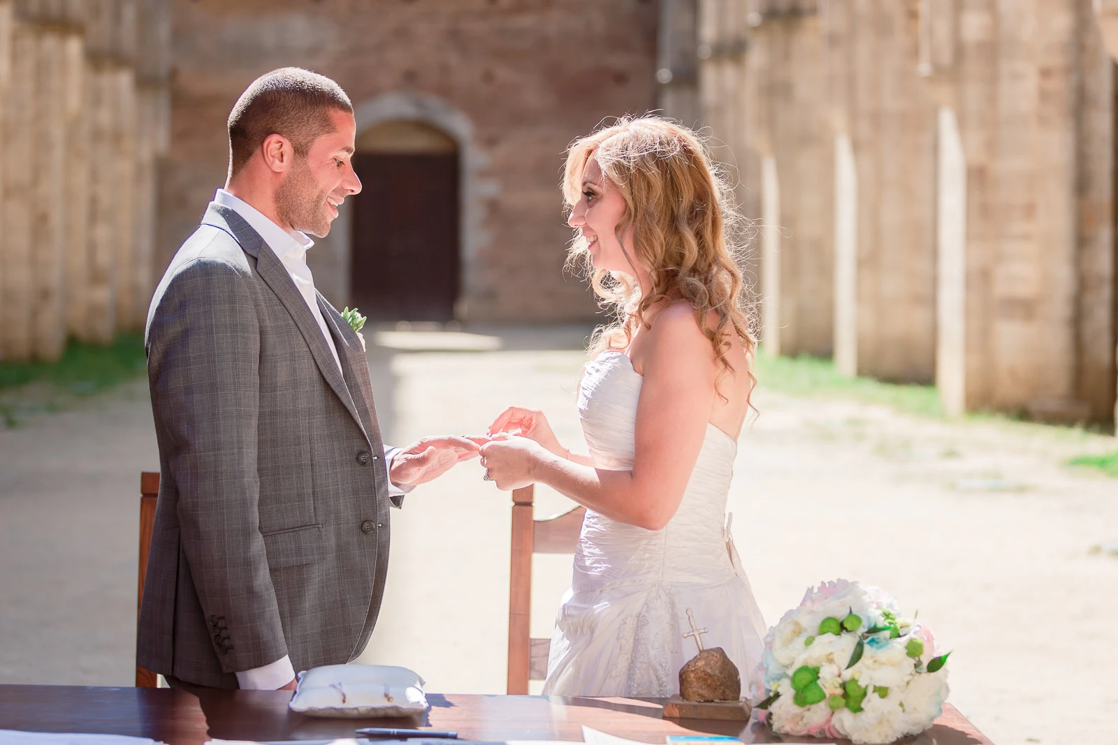 Andrea Cittadini Wedding Photographer Umbria and Tuscany - 84 Andrea Cittadini Photography - Elopement photographer San Galgano Abbey