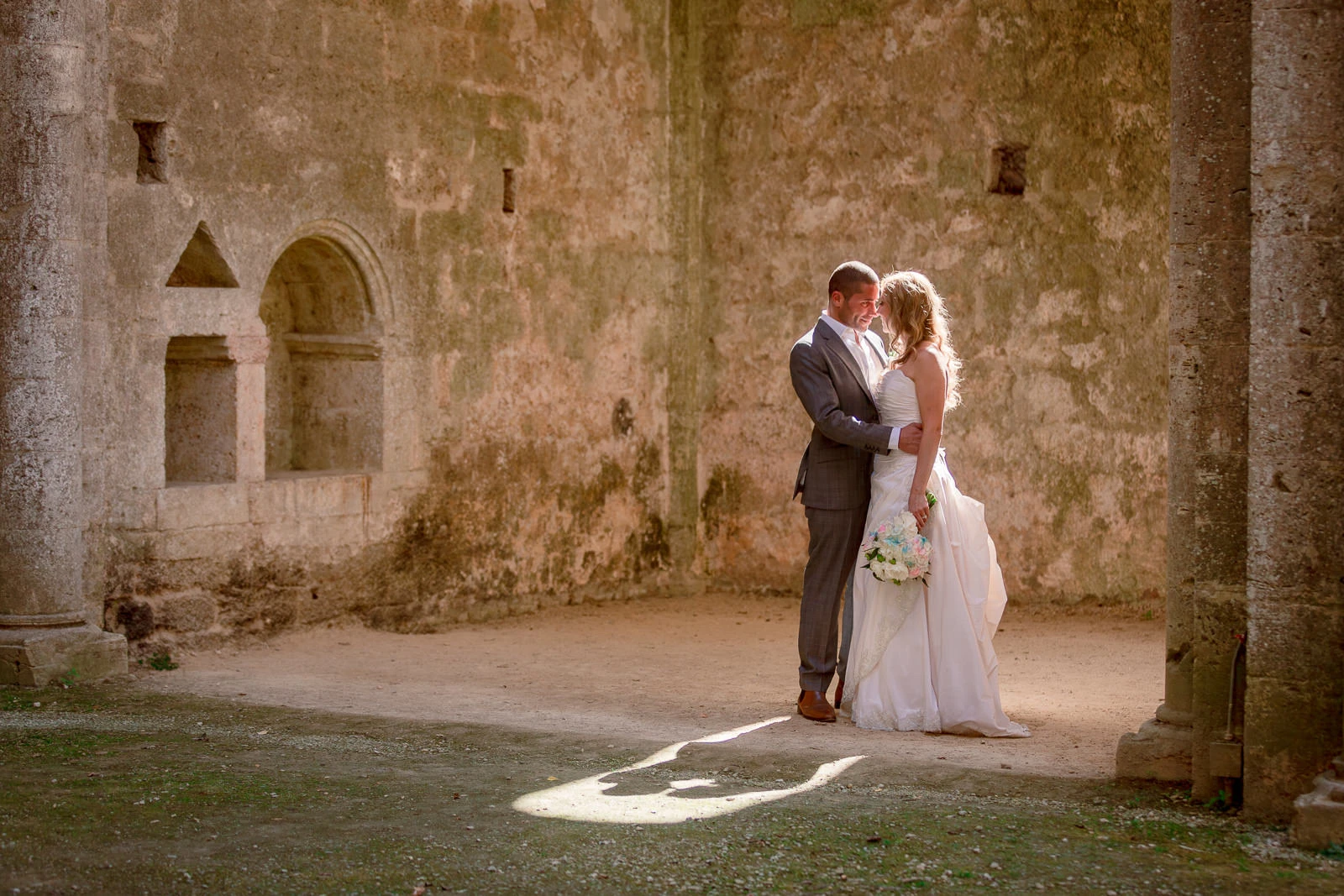 Andrea Cittadini Wedding Photographer Umbria and Tuscany - 114 Andrea Cittadini Photography - Elopement photographer San Galgano Abbey