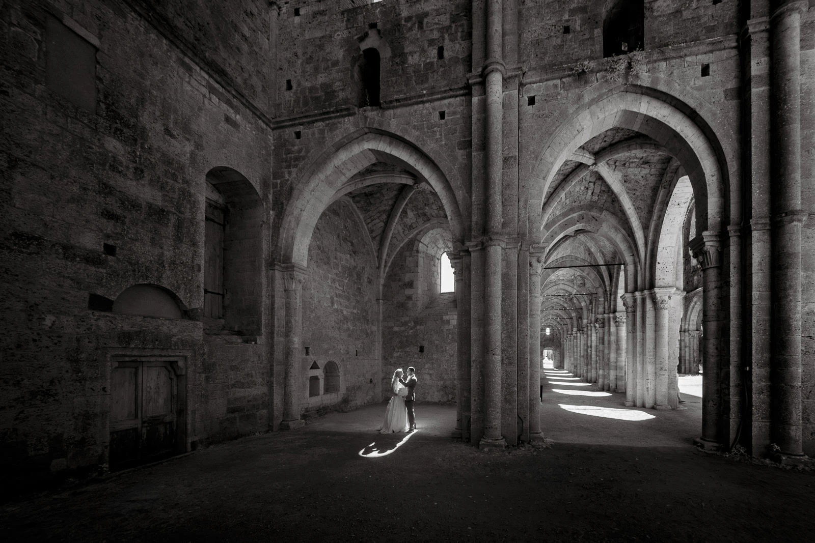 Andrea Cittadini Wedding Photographer Umbria and Tuscany - 118 Andrea Cittadini Photography - Elopement photographer San Galgano Abbey