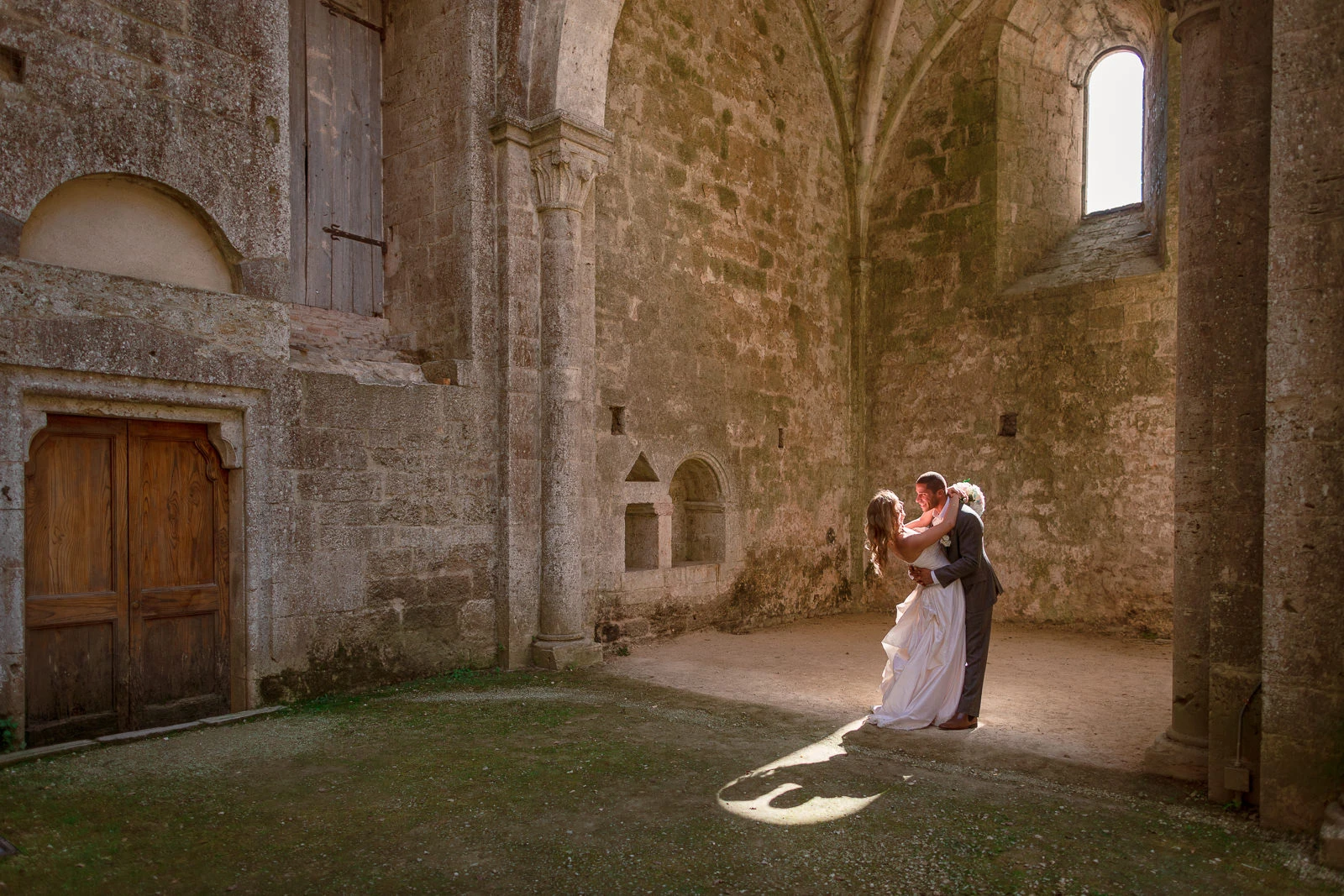 Andrea Cittadini Wedding Photographer Umbria and Tuscany - 122 Andrea Cittadini Photography - Elopement photographer San Galgano Abbey
