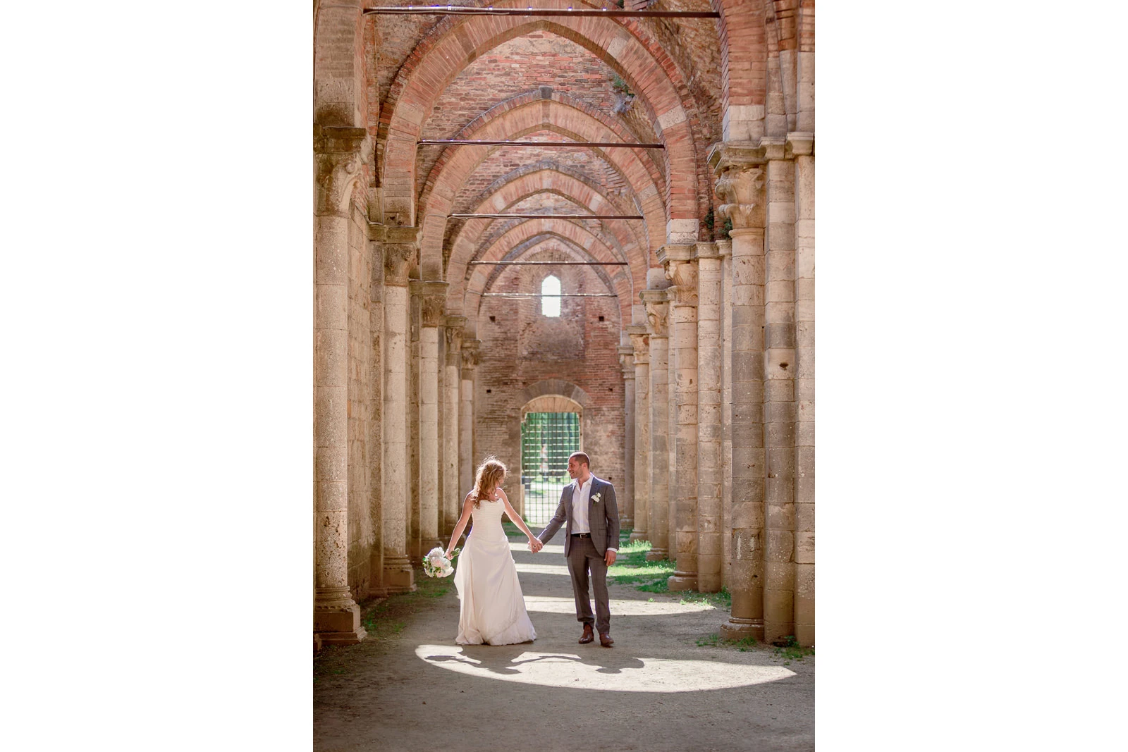 Andrea Cittadini Wedding Photographer Umbria and Tuscany - 124 Andrea Cittadini Photography - Elopement photographer San Galgano Abbey