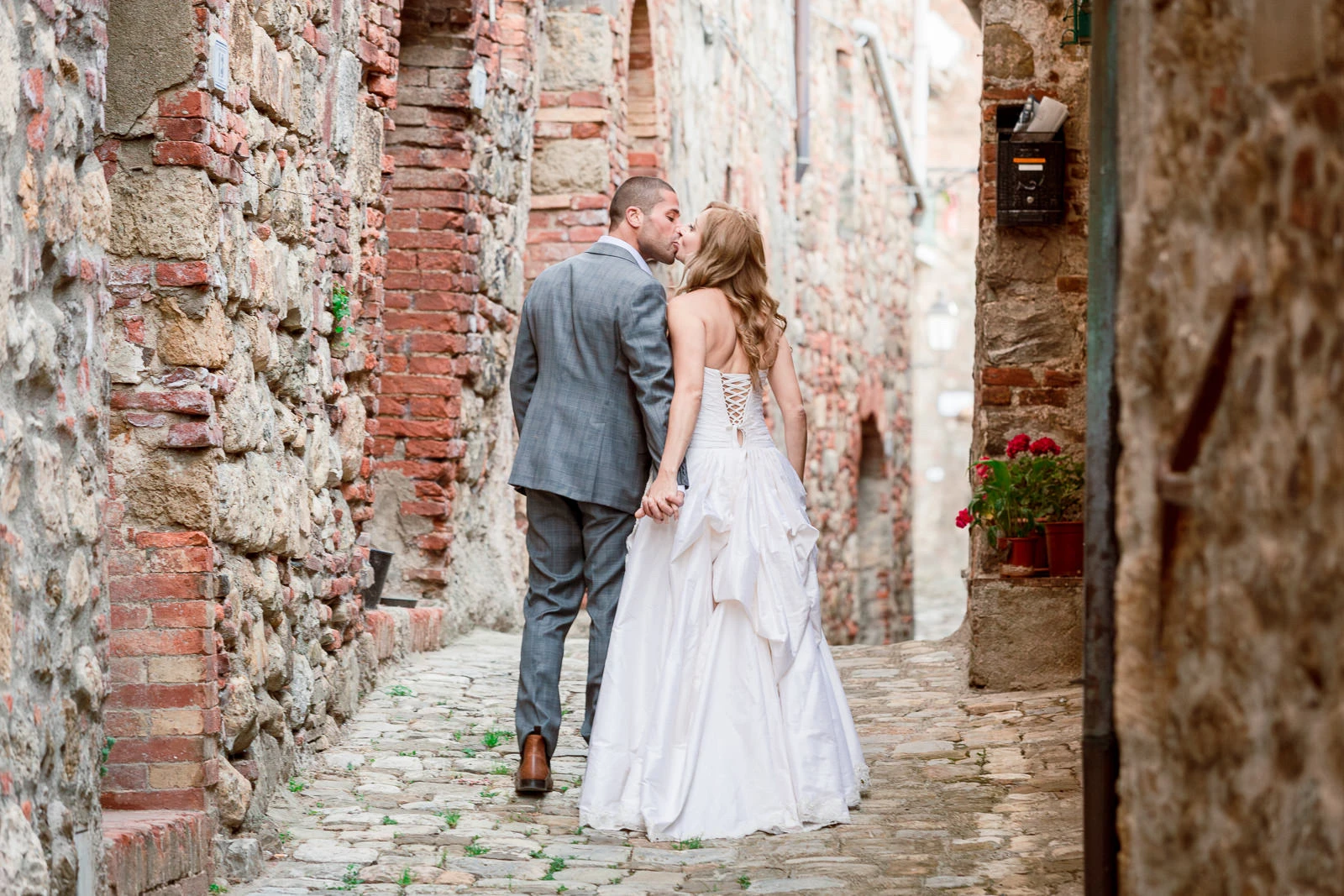 Andrea Cittadini Wedding Photographer Umbria and Tuscany - 156 Andrea Cittadini Photography - Elopement photographer San Galgano Abbey