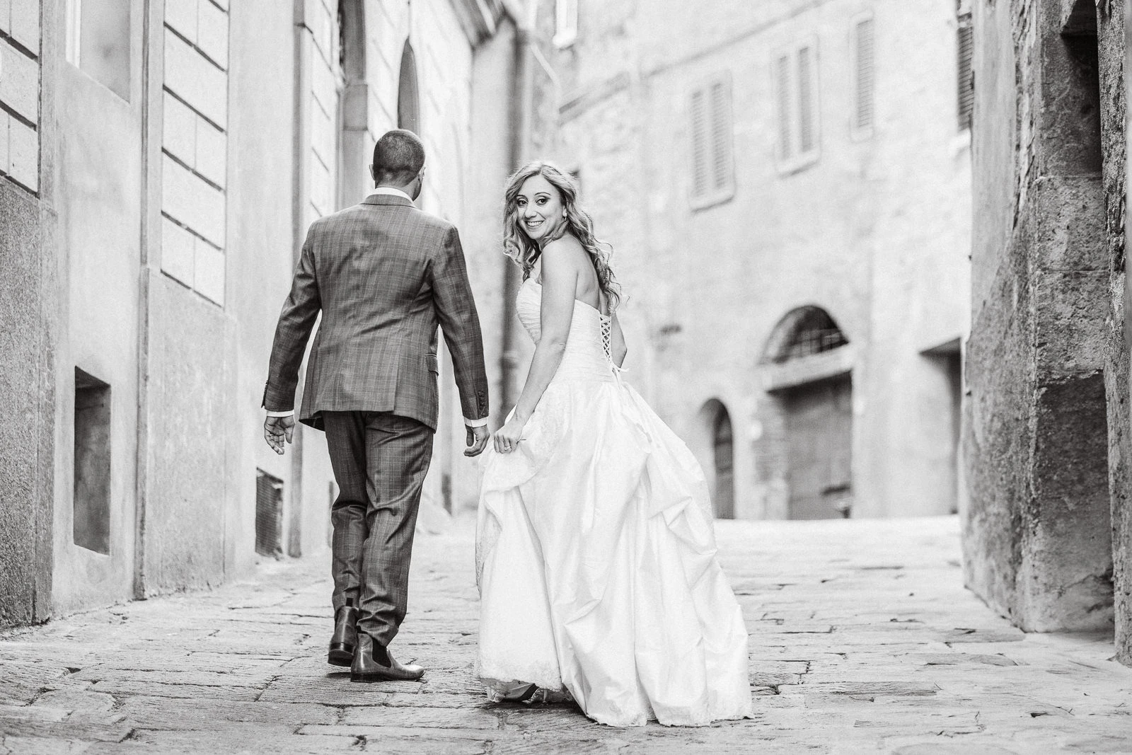 Andrea Cittadini Wedding Photographer Umbria and Tuscany - 158 Andrea Cittadini Photography - Elopement photographer San Galgano Abbey