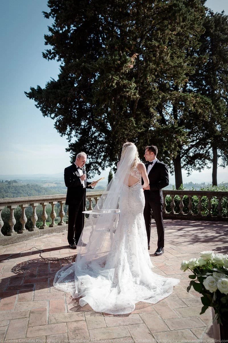 Andrea Cittadini Wedding Photographer Umbria and Tuscany - 74 Andrea Cittadini Photography - The blessing of a bilingual ceremony