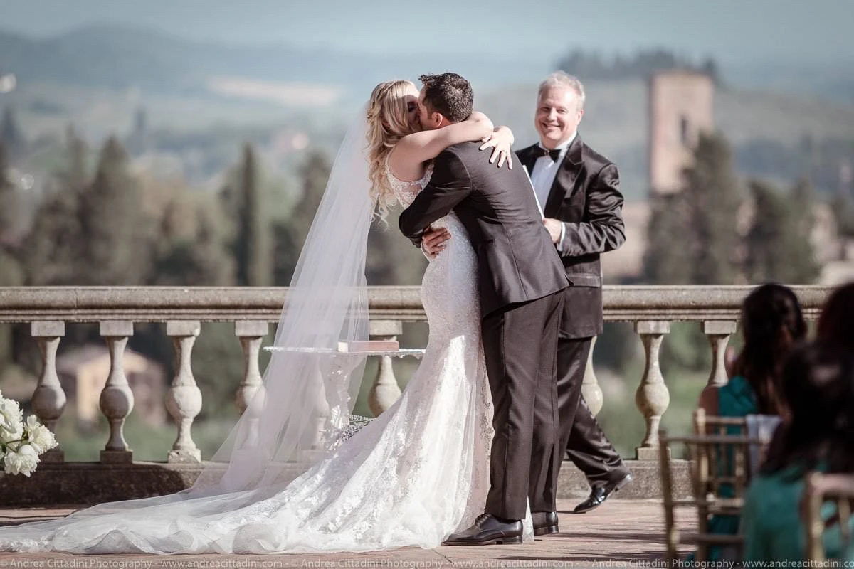 Andrea Cittadini Wedding Photographer Umbria and Tuscany - 100 Andrea Cittadini Photography - The blessing of a bilingual ceremony